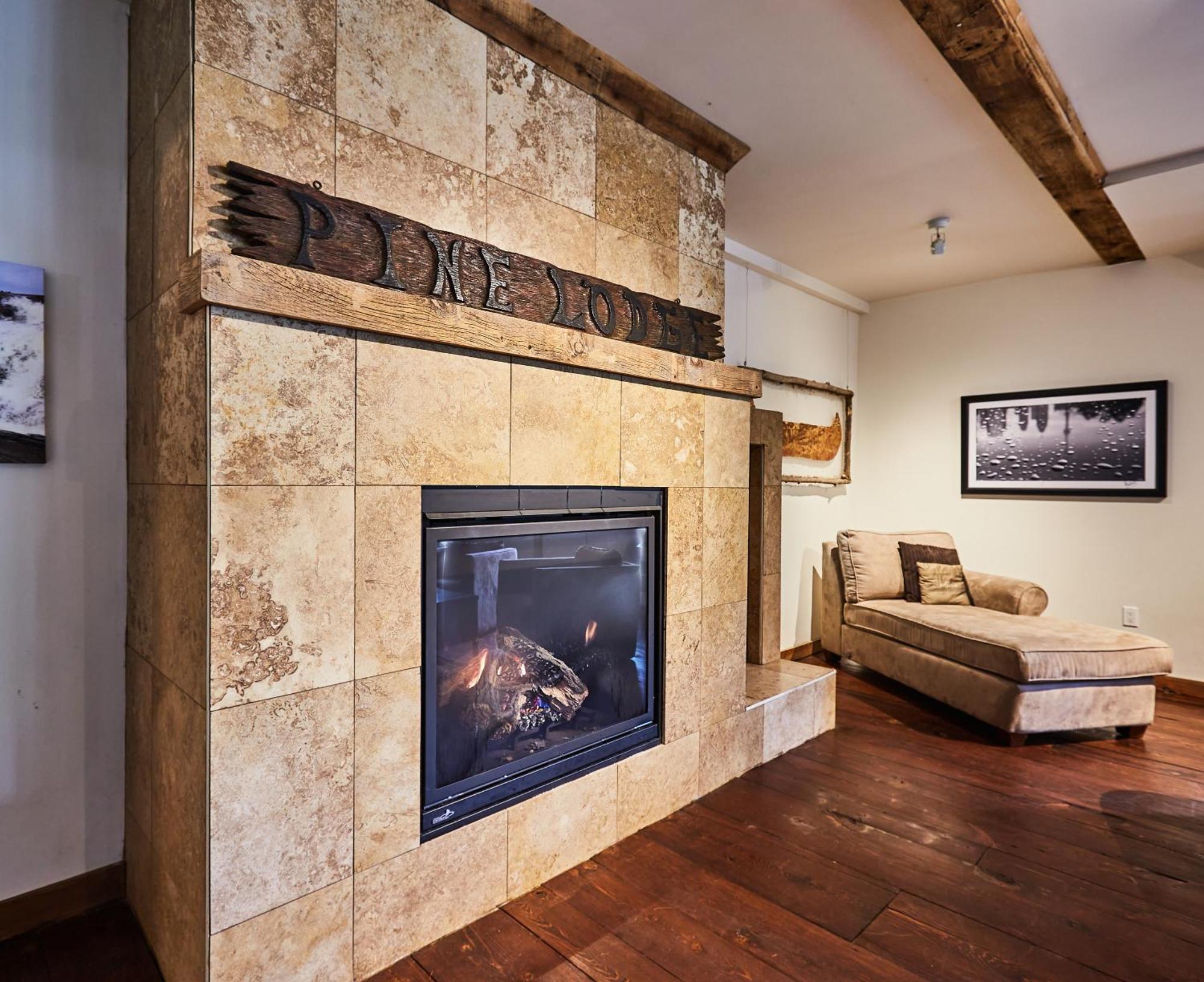 3 Pines Lodge Muskoka Huntsville Dış mekan fotoğraf